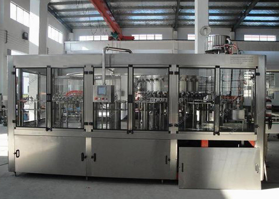 China Füllmaschine des Getränk3000bph, gekohltes Getränkeabfüllende Ausrüstung mit CER fournisseur