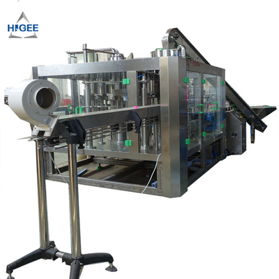 China Flaschen-Füllmaschine XGF 12-12-4 automatische Bph 1800 für 5000 ml ISO 9001 fournisseur
