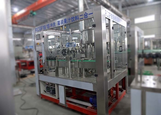 China Plastik-HAUSTIER Flaschen-Warmeinfüllen-Maschine 3 in 1 fournisseur