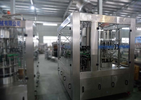 China Getränk kann Füllmaschine, flüssiger PlastikAbfüller mit Pulver-Verpackungsmaschine fournisseur