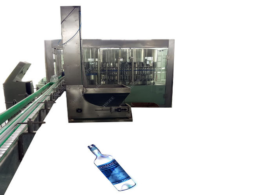 China Glasflaschen-gekohlte Getränkefüllmaschine 3 in 1 Monoblock halb automatisch fournisseur