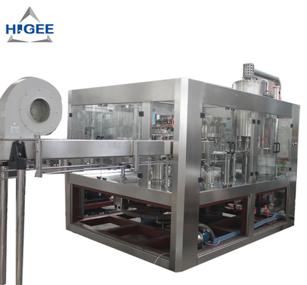 China Hohe Leistungsfähigkeit karbonisierte Getränk-Füllmaschine für kleine HAUSTIER Flasche 5800kg fournisseur